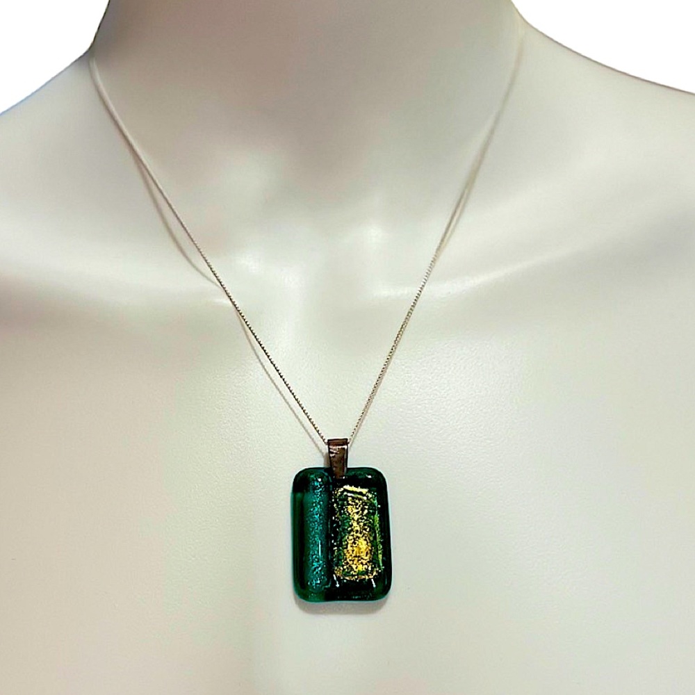 Glass handmade pendant.NWOT.Sterling silver 925 chain.Mystical Blue,Green.